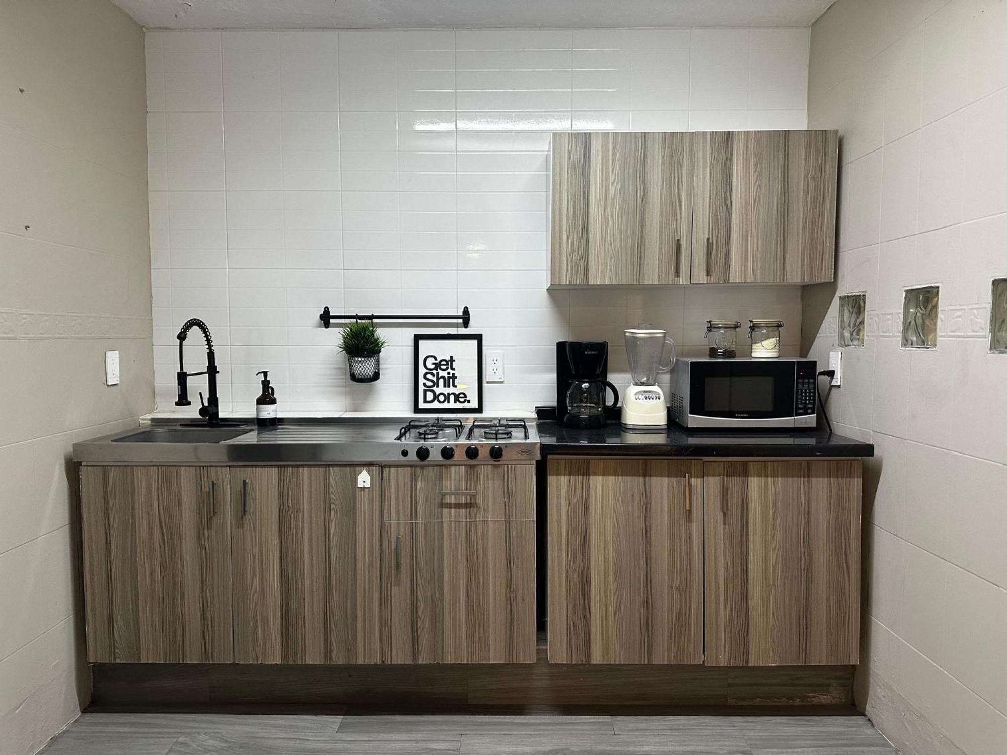 Mega Cool Home Hasta Para 16 Personas กัวดาลาฮารา ภายนอก รูปภาพ